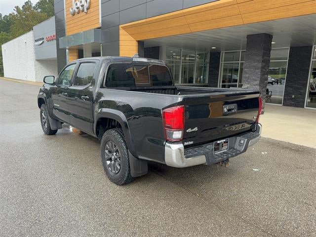 Used 2021 Toyota Tacoma SR5 AWD/4WD image 7