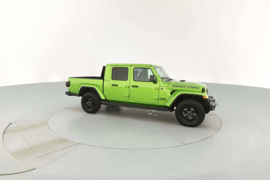 New 2025 Jeep Gladiator Sport image 15