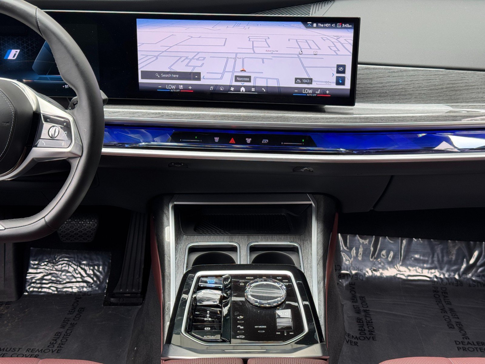 Used 2023 BMW i7 xDrive60 AWD/4WD image 24