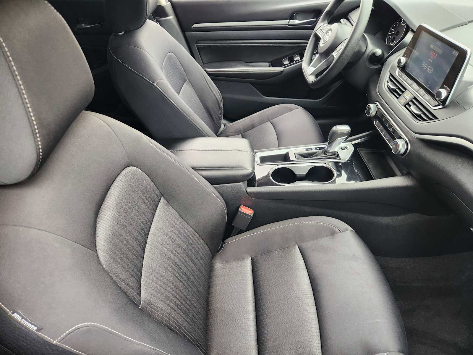 Used 2021 Nissan Altima 2.5 SV FWD image 14
