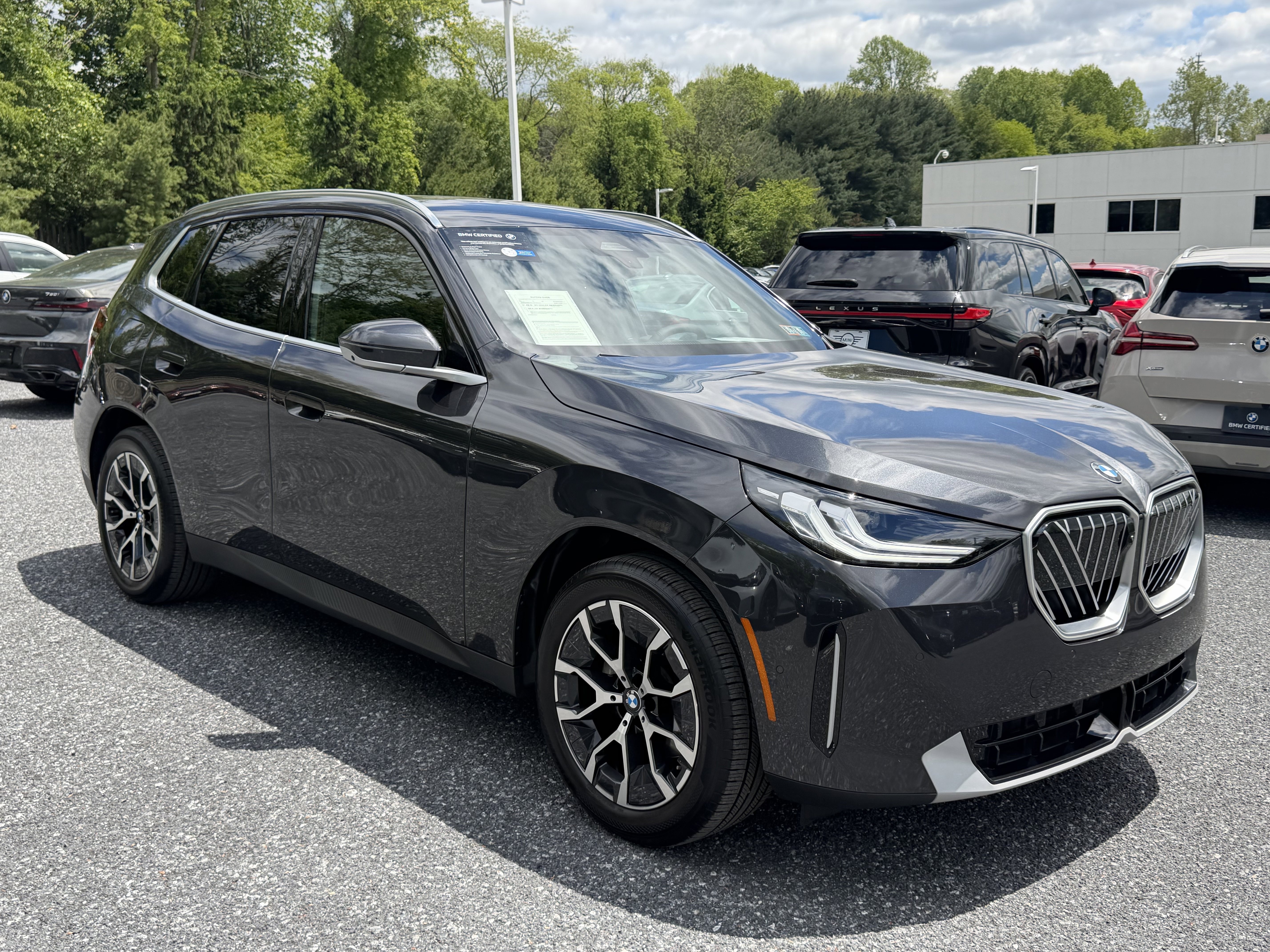Certified 2025 BMW X3 xDrive30 w/ Premium Package AWD/4WD image 3