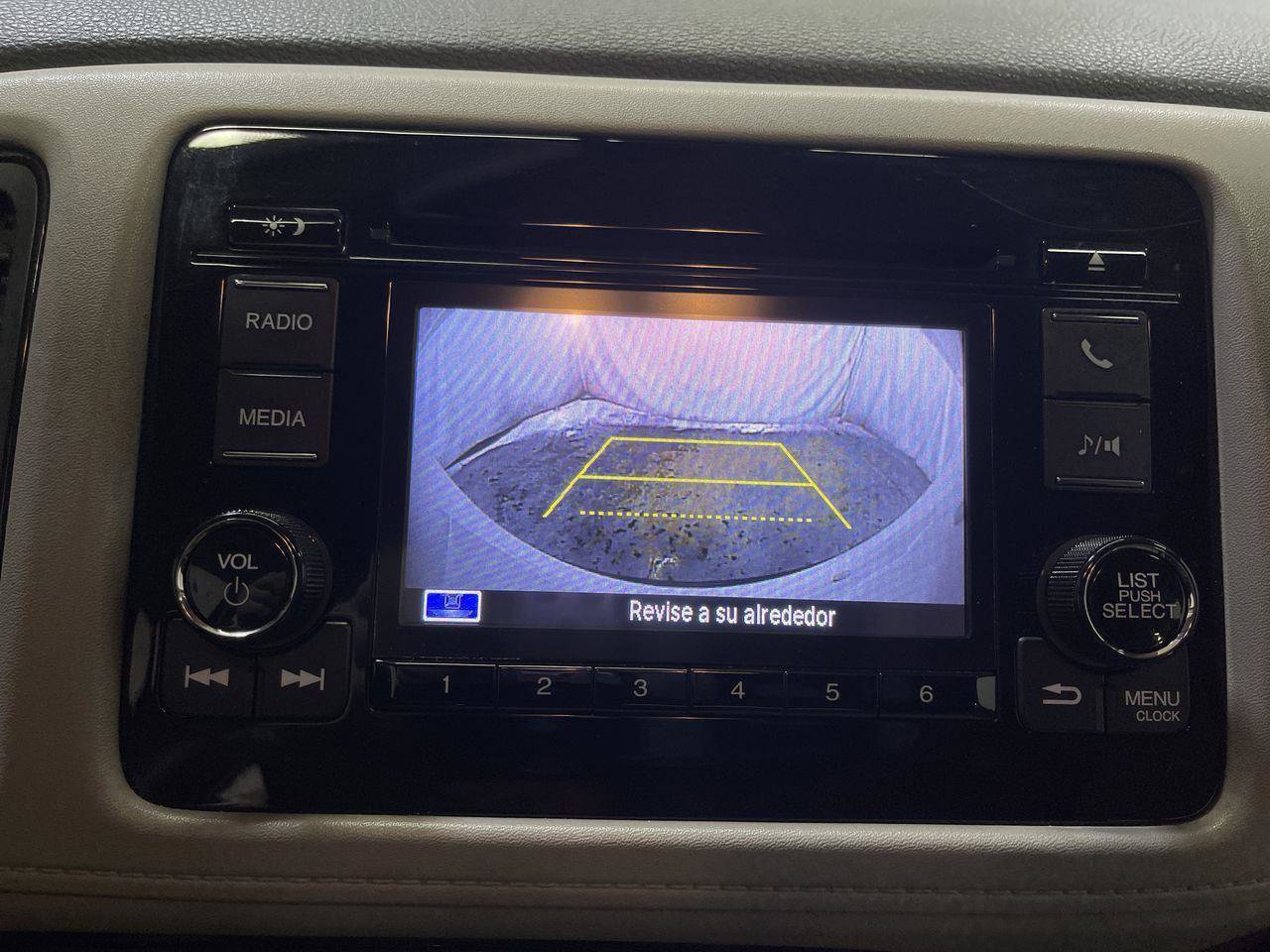 Used 2021 Honda HR-V LX image 17