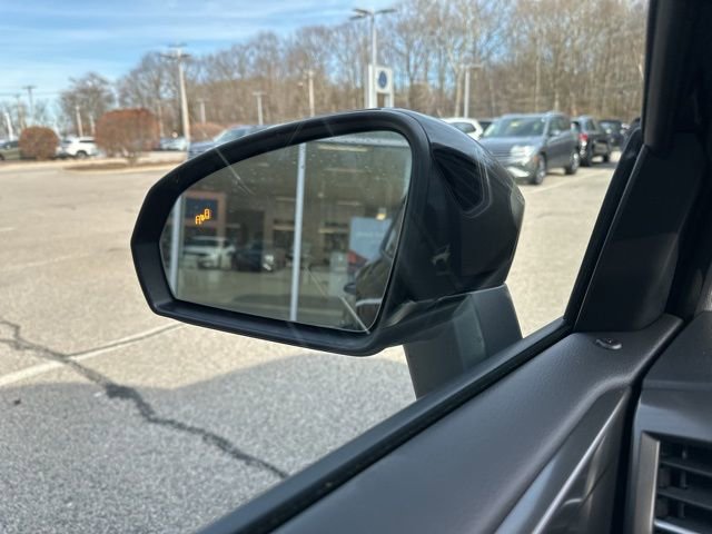 New 2026 Volkswagen Taos SE image 15