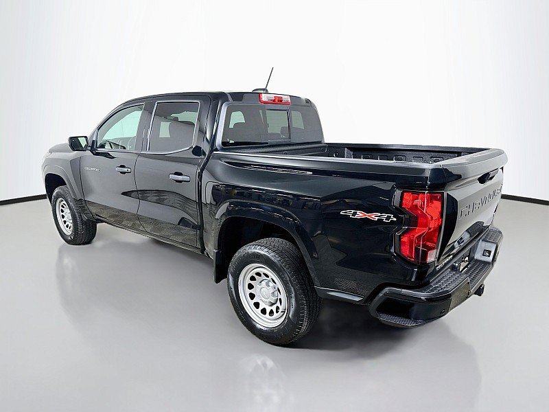 Used 2024 Chevrolet Colorado W/T w/ WT Convenience Package II AWD/4WD image 5