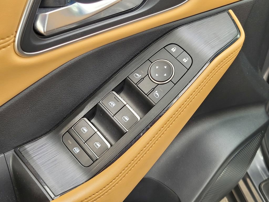 Used 2023 Nissan Rogue Platinum w/ Platinum Premium Package image 16