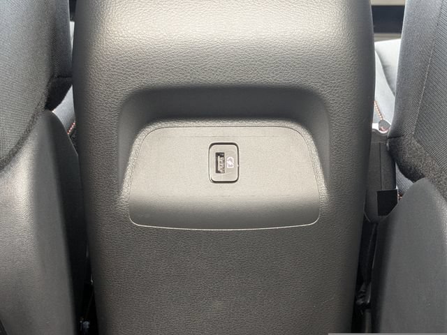 Used 2025 Nissan Sentra SR w/ Midnight Edition FWD image 15