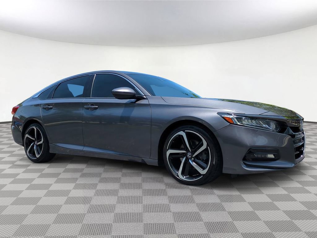 Used 2018 Honda Accord Sport image 2