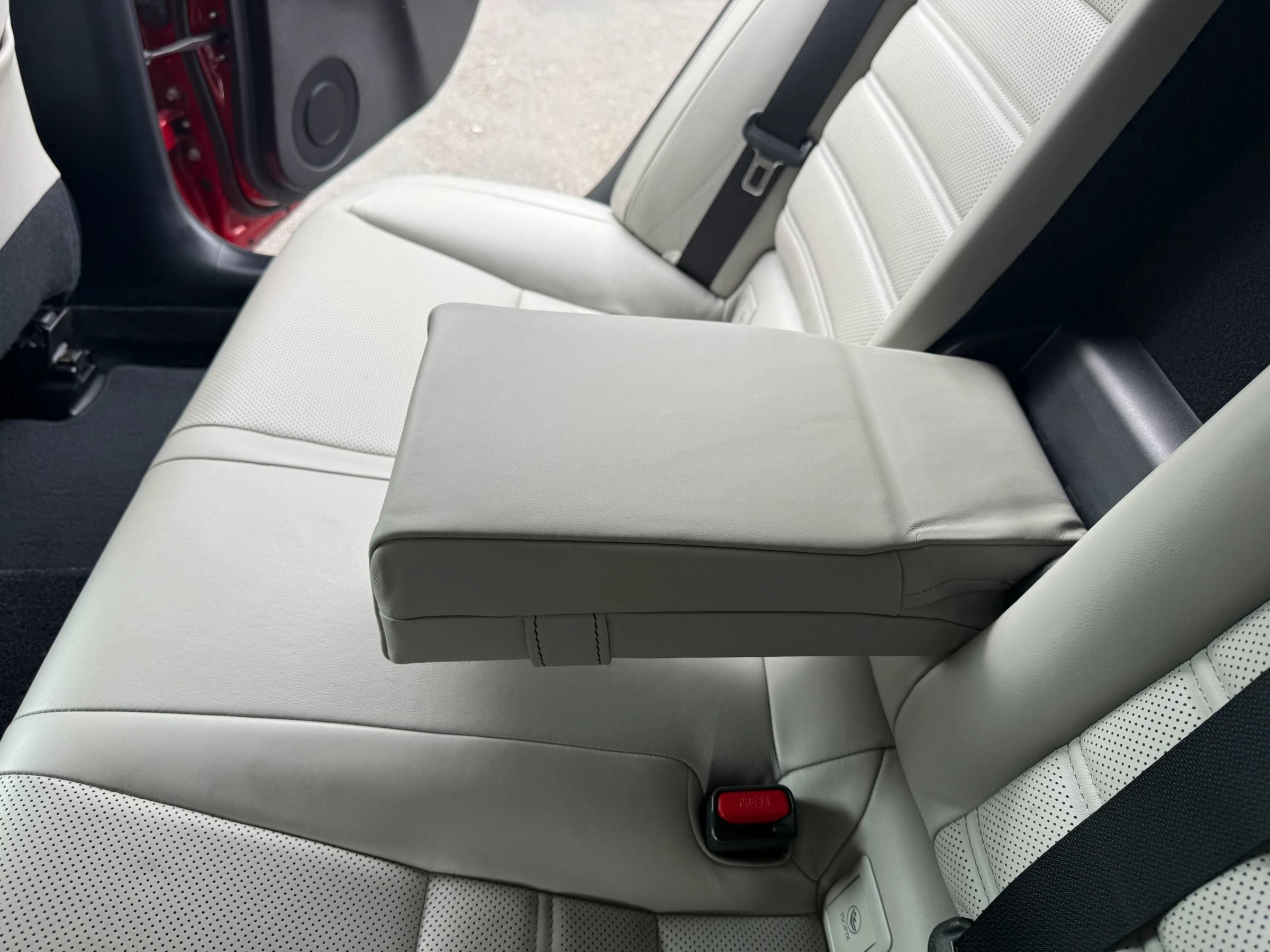 Used 2014 Lexus IS 250 AWD w/ Luxury Package w/Gray Wood image 16