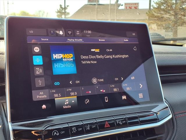 Used 2025 Jeep Compass Trailhawk image 7