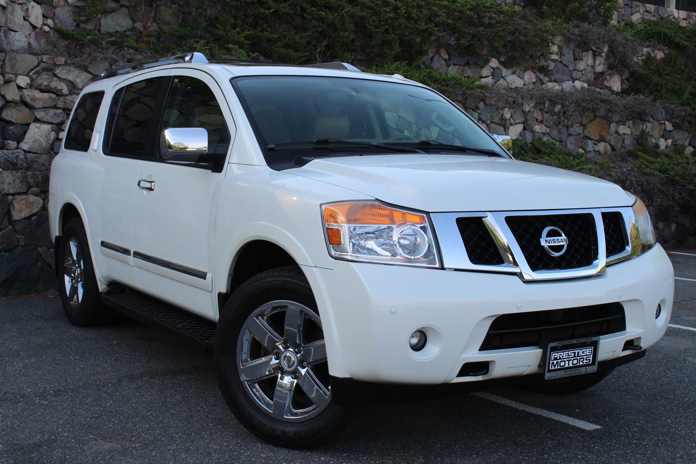 Used 2014 Nissan Armada Platinum image 4