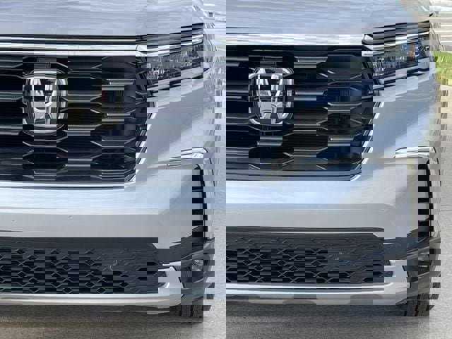 Used 2025 Honda Pilot EX-L image 7