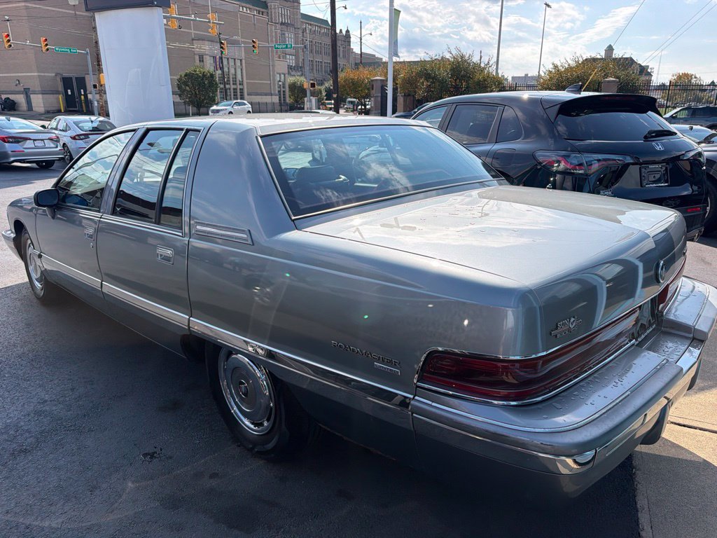 Used 1994 Buick Roadmaster Limited RWD image 2