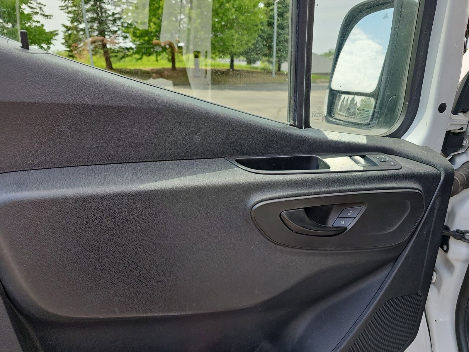 Used 2019 Mercedes-Benz Sprinter 2500 image 19