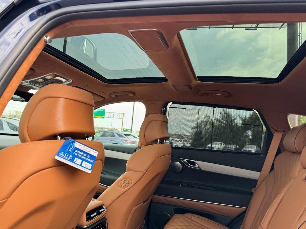 Certified 2025 Genesis GV80 3.5T Prestige image 11