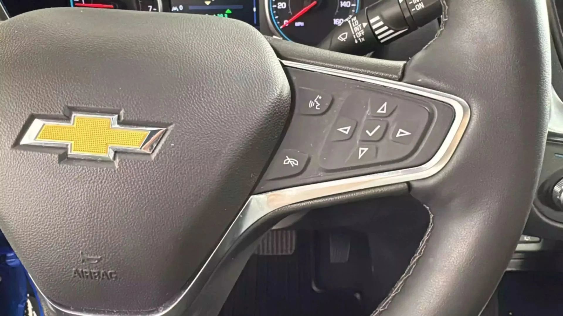 Used 2024 Chevrolet Equinox LT image 25