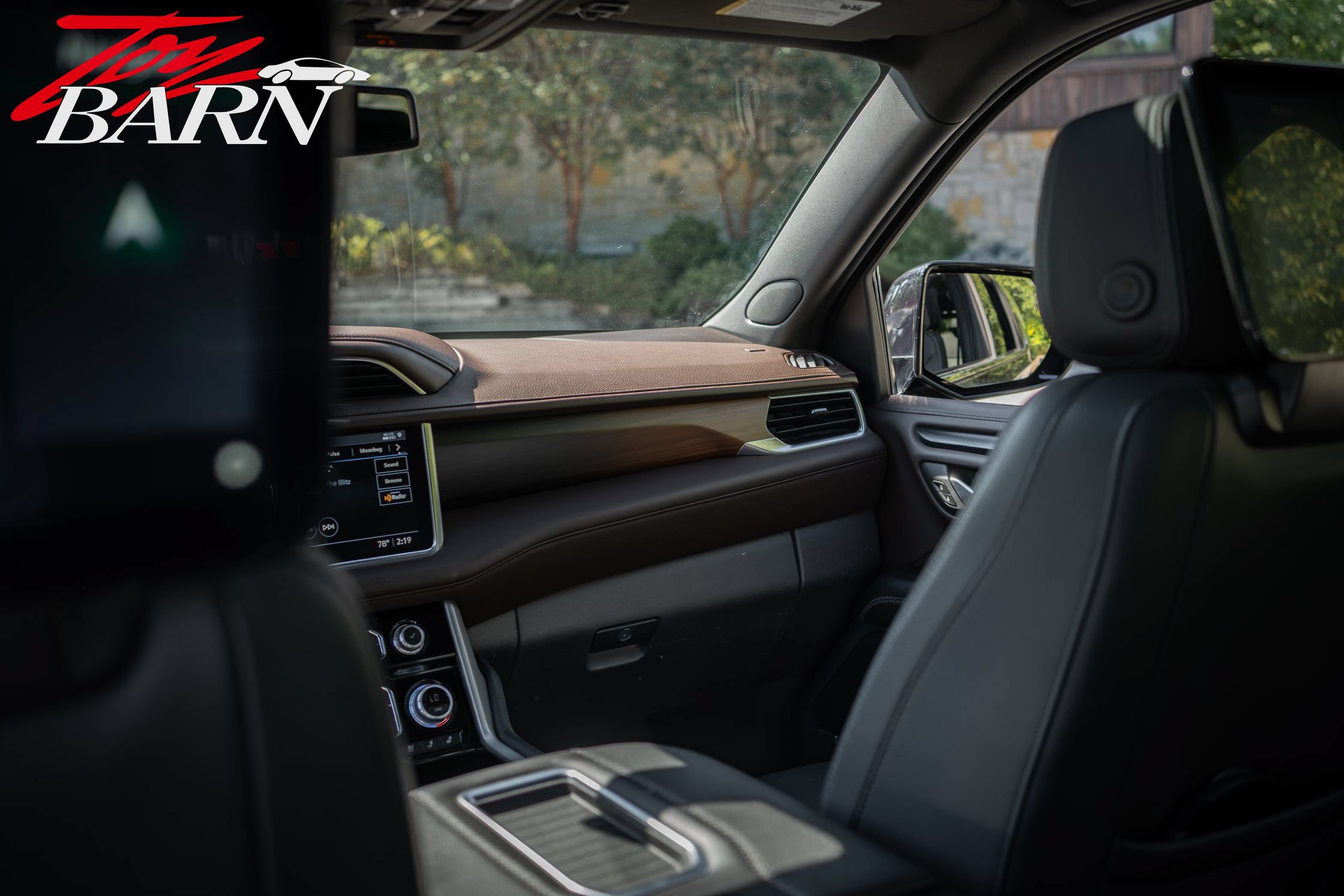 Used 2021 GMC Yukon Denali AWD/4WD image 36