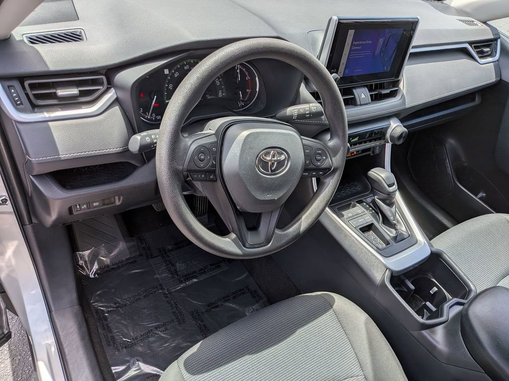 Used 2025 Toyota RAV4 LE image 10