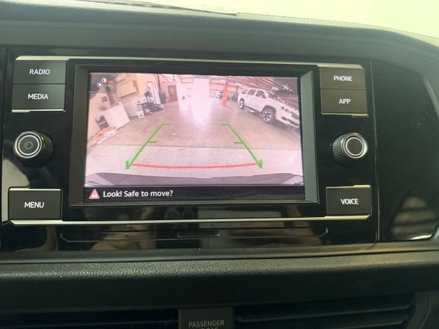 Used 2024 Volkswagen Jetta SE FWD image 18