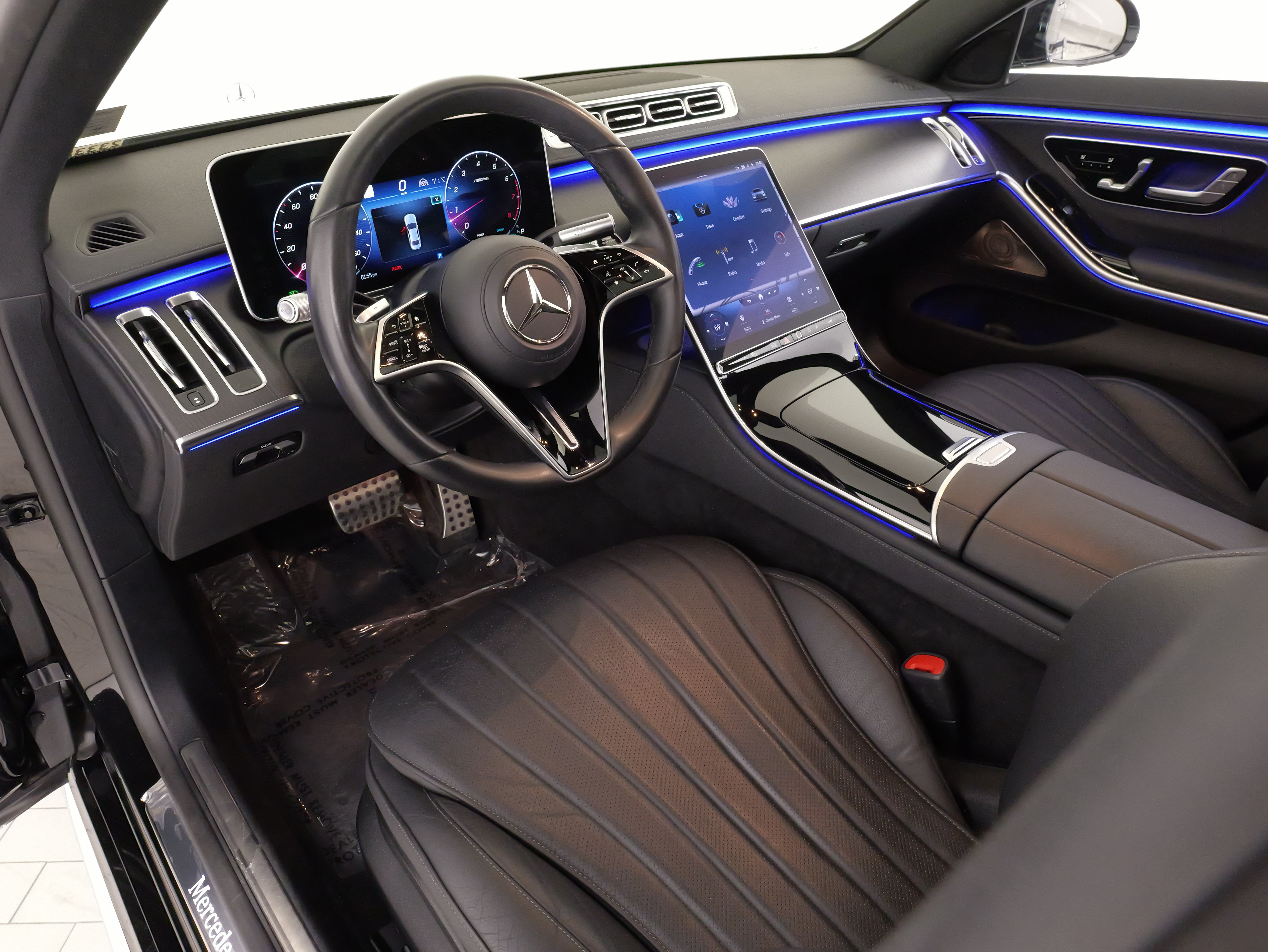Used 2022 Mercedes-Benz S 500 4MATIC w/ AMG Line Package image 27