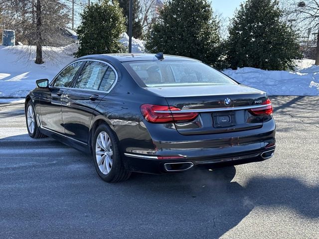 Used 2019 BMW 740i xDrive w/ Executive Package image 4