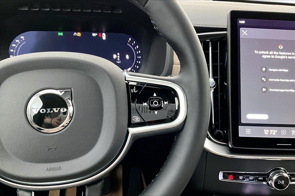 New 2026 Volvo XC90 B5 Plus AWD/4WD image 17