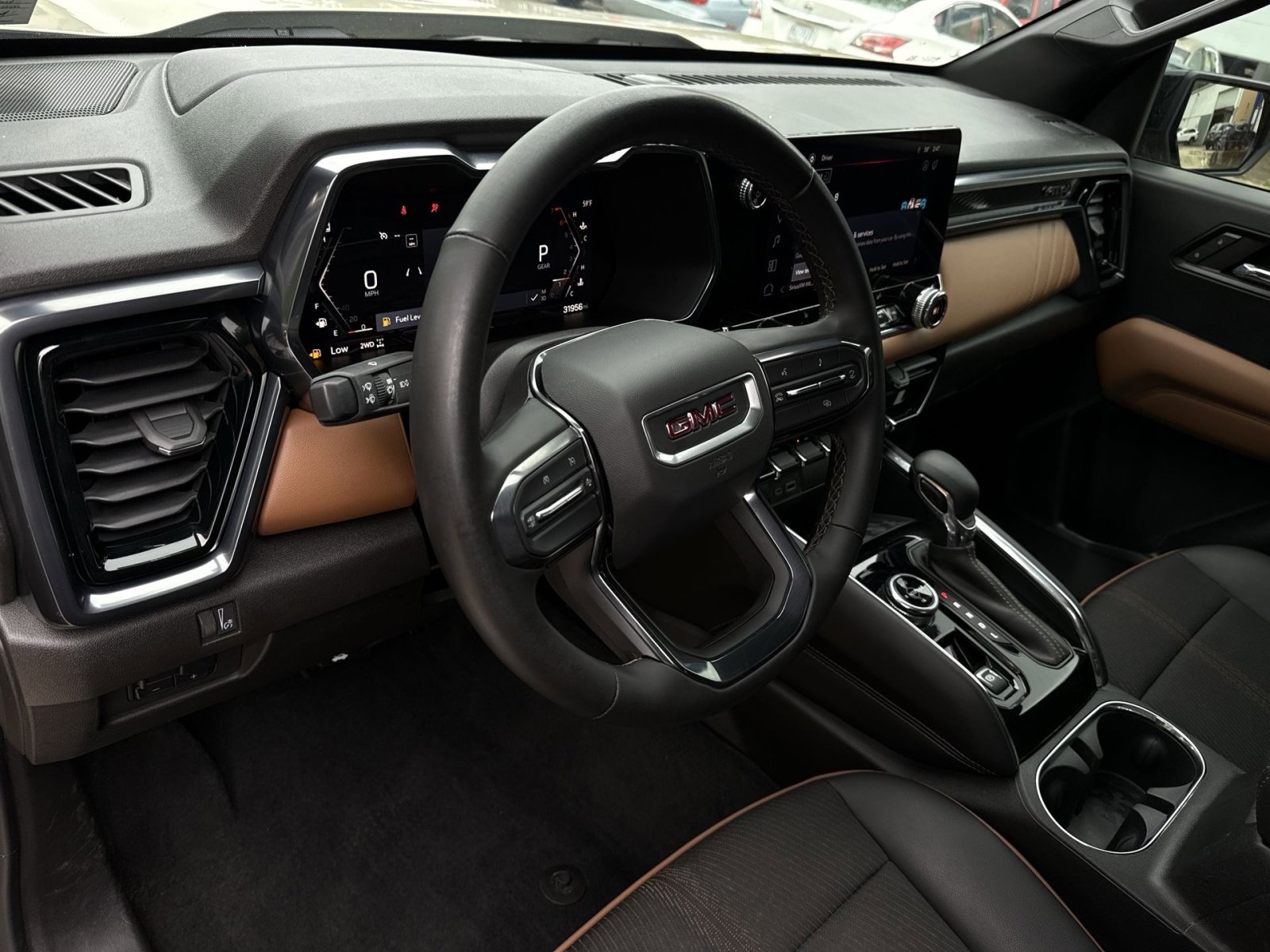 Used 2024 GMC Canyon AT4 w/ Canyon Safety Plus Package AWD/4WD image 16