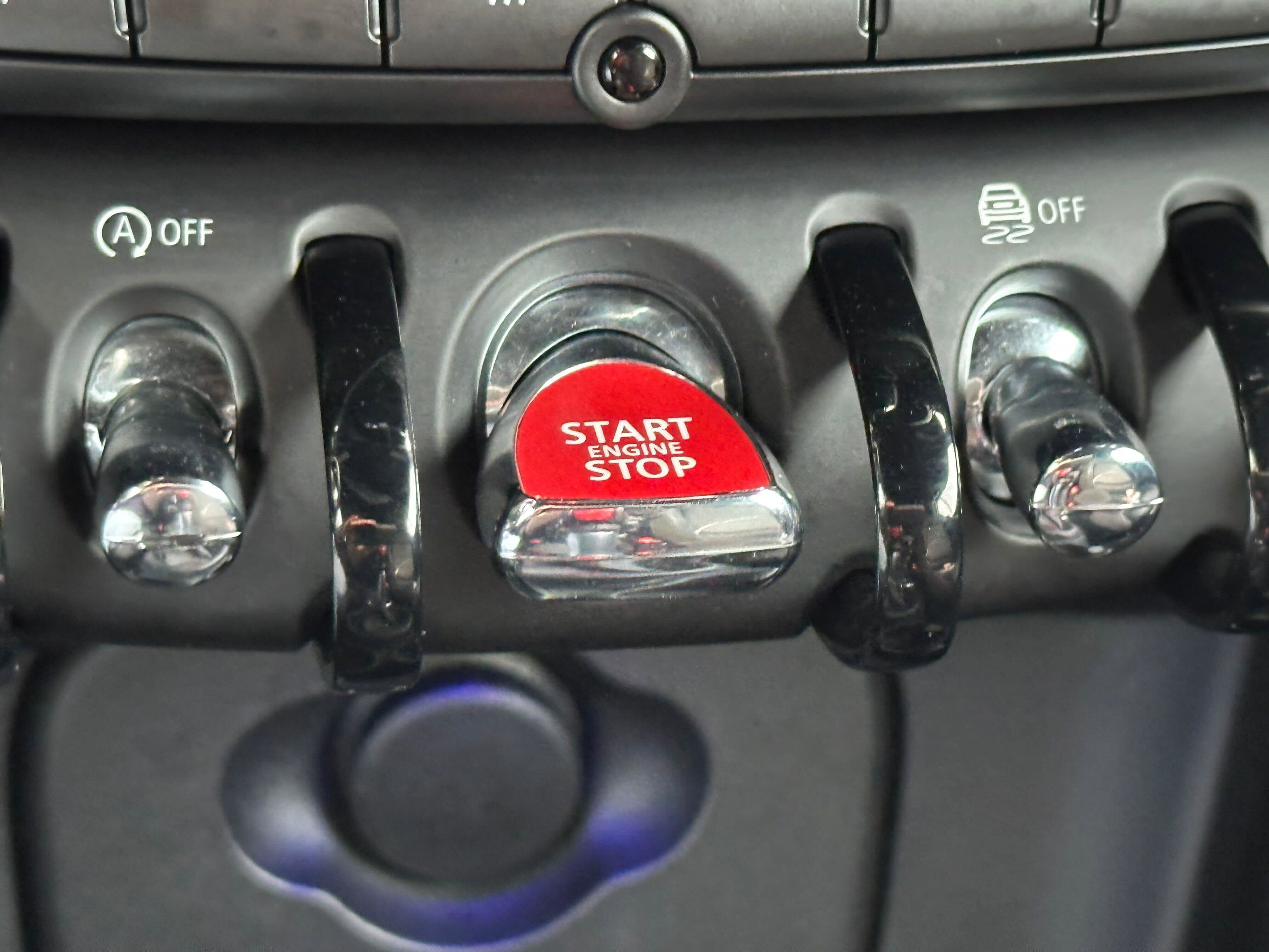 Used 2019 MINI Cooper John Cooper Works w/ Driver Assistance Package image 30