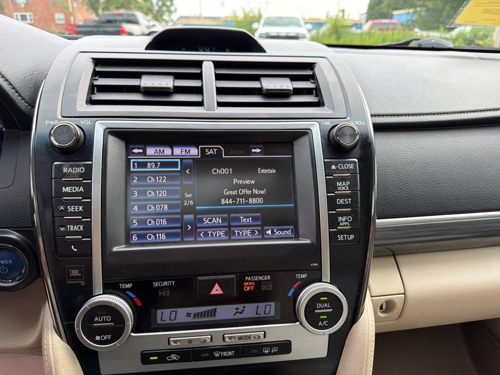 Used 2012 Toyota Camry XLE w/ Leather Pkg FWD image 22