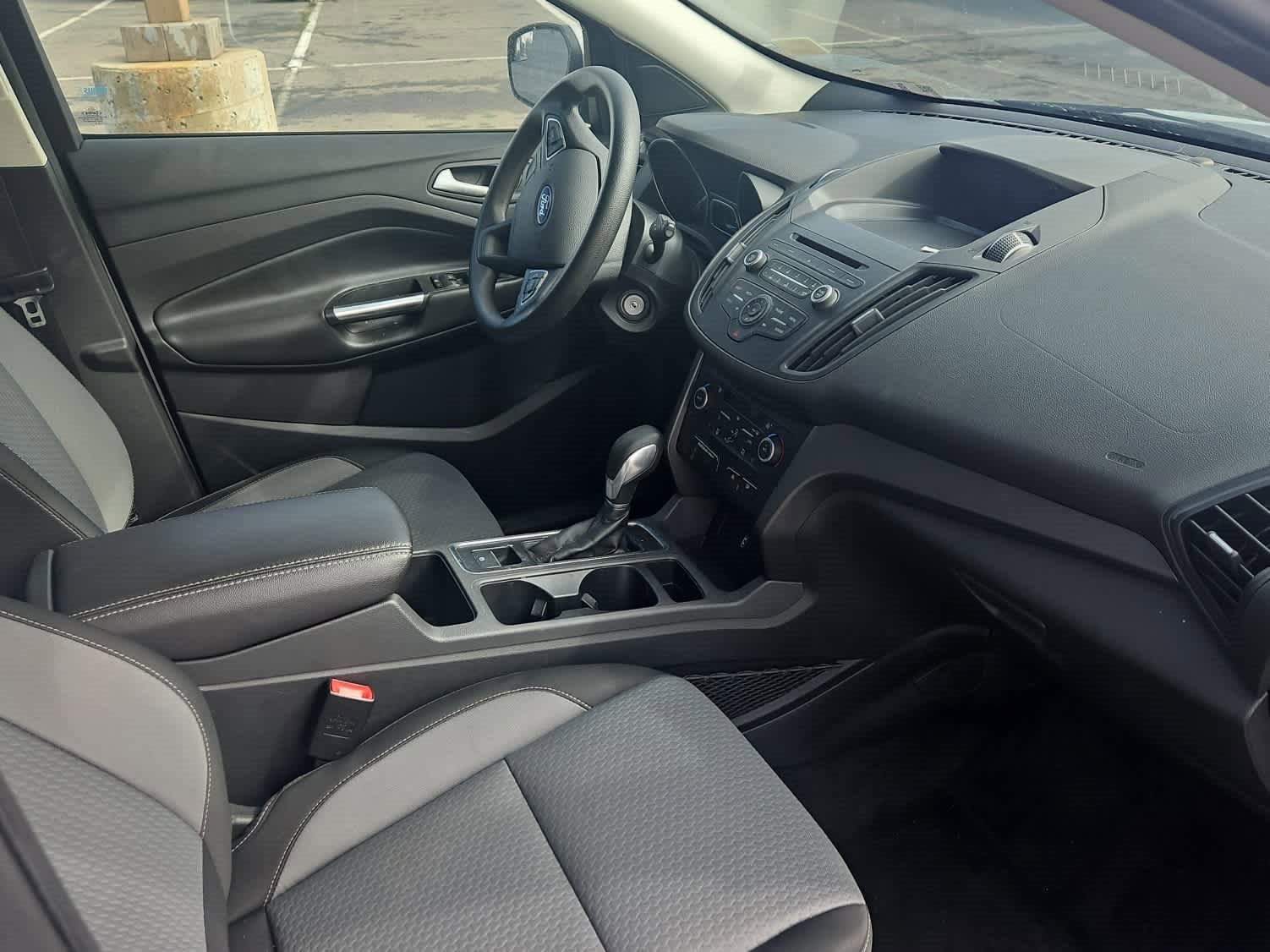 Used 2018 Ford Escape SE image 13