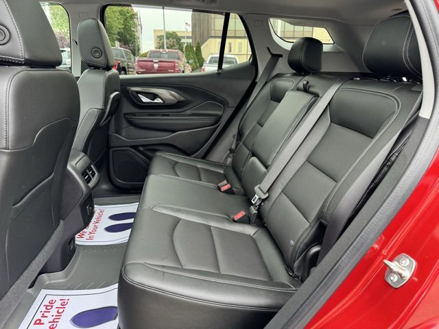 Used 2024 GMC Terrain SLT image 10