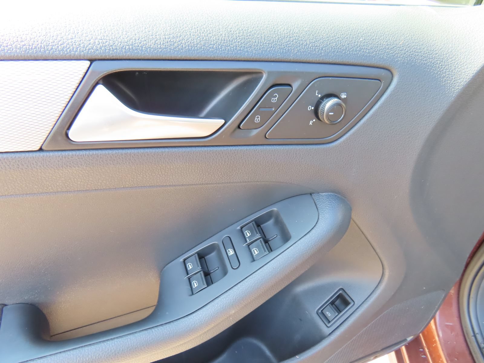 Used 2016 Volkswagen Jetta SE FWD image 11