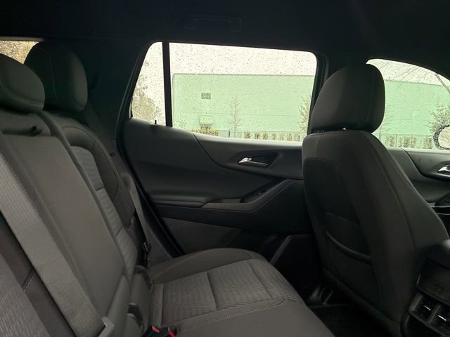 Used 2025 Chevrolet Equinox LT image 23