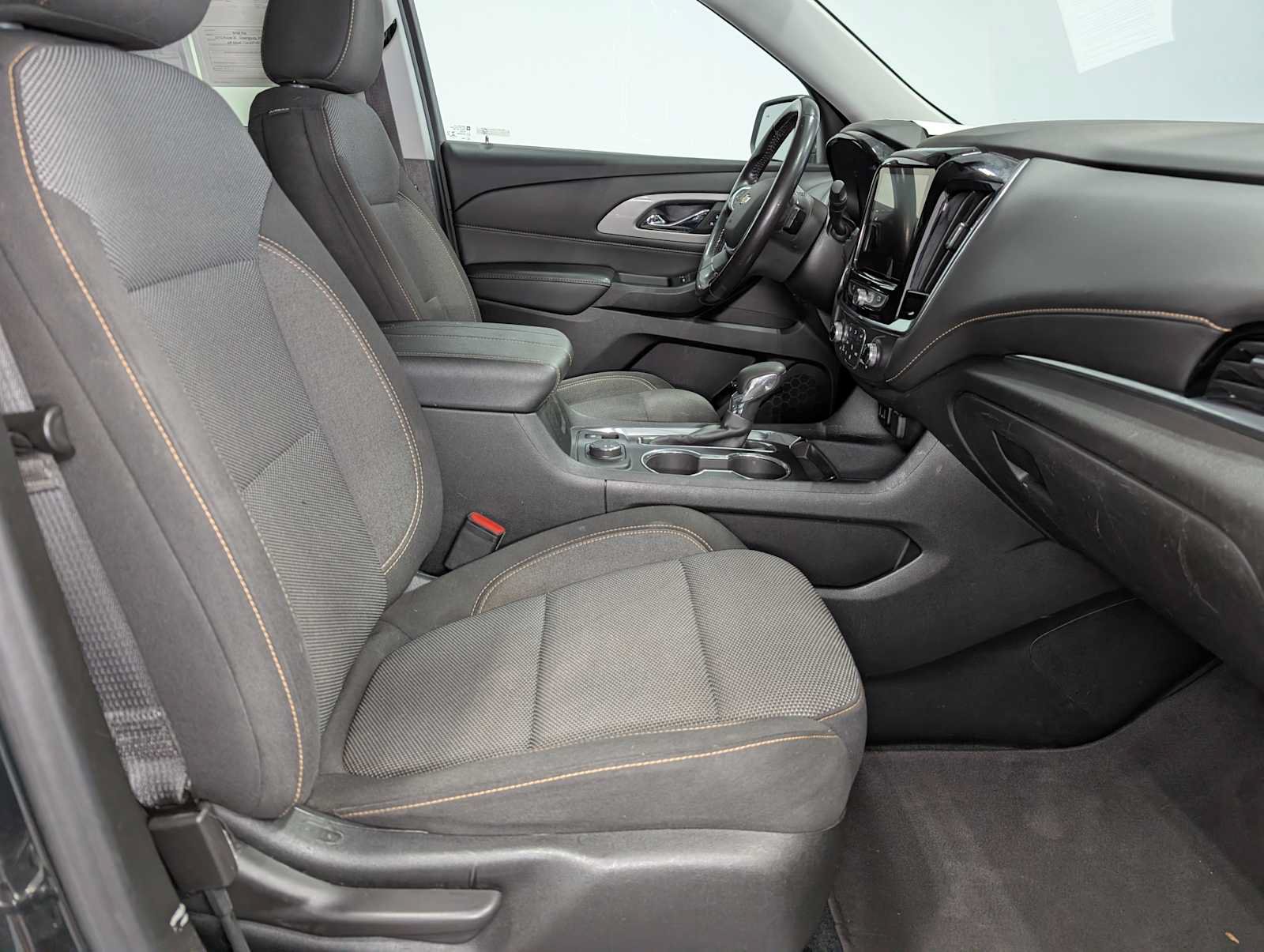 Used 2021 Chevrolet Traverse LT AWD/4WD image 41