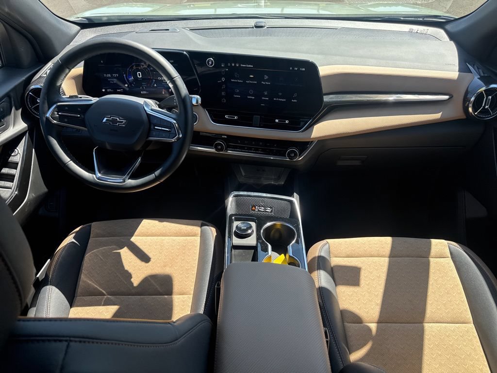Used 2026 Chevrolet Equinox ACTIV AWD/4WD image 23