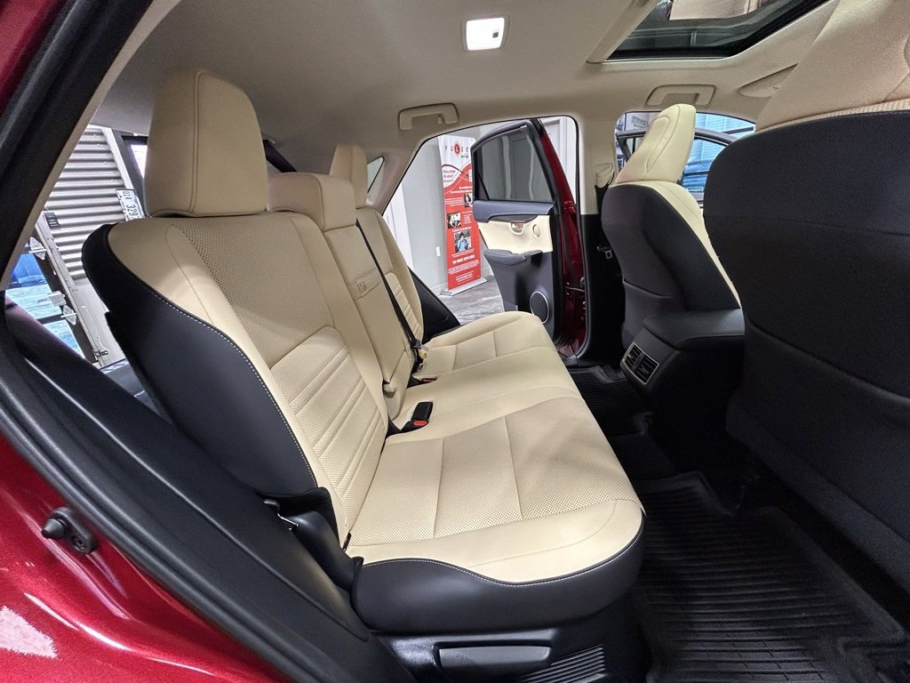 Used 2018 Lexus NX 300h AWD image 44