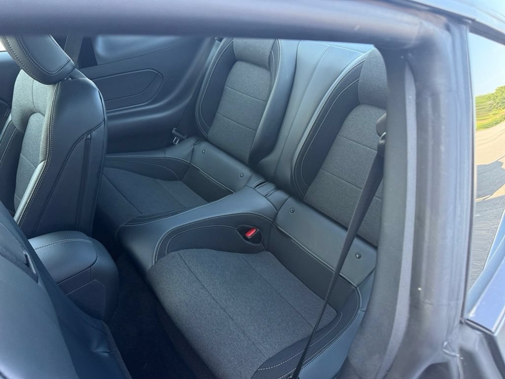 Used 2025 Ford Mustang Coupe RWD image 28