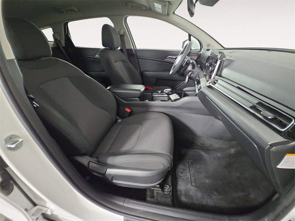 Used 2023 Kia Sportage LX image 15