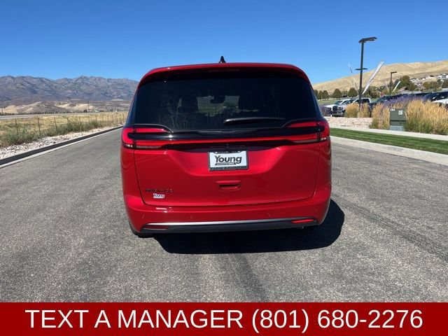 New 2026 Chrysler Pacifica Select FWD image 5