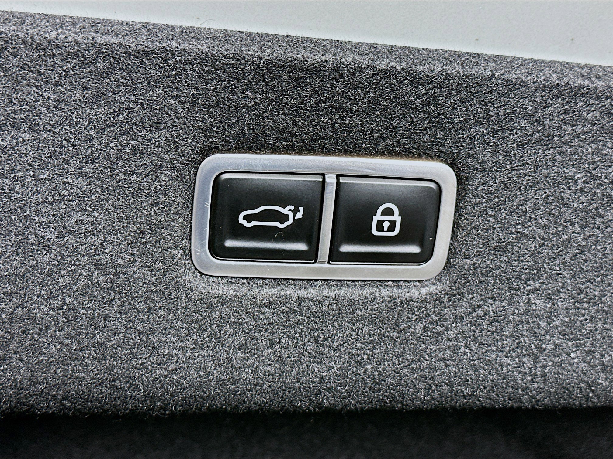 Used 2024 Hyundai Ioniq 6 Limited RWD image 30