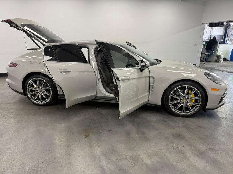 Used 2018 Porsche Panamera 4S AWD/4WD image 23