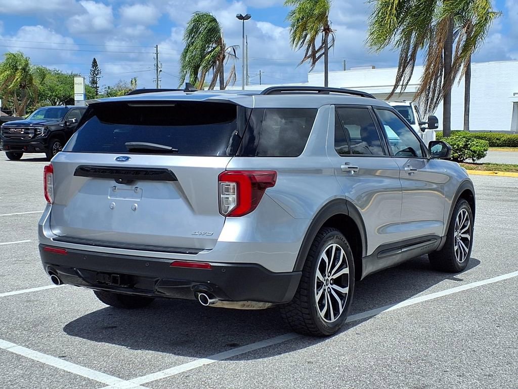 Used 2023 Ford Explorer ST-Line w/ Class IV Trailer Tow Package AWD/4WD image 7