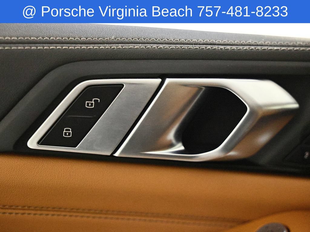Used 2025 BMW X7 xDrive40i w/ Premium Package AWD/4WD image 20