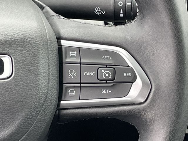 Used 2025 Jeep Compass Limited AWD/4WD image 15