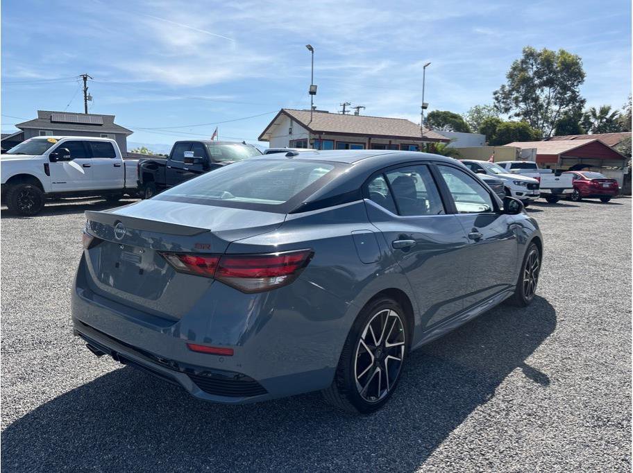 Used 2025 Nissan Sentra SR FWD image 5