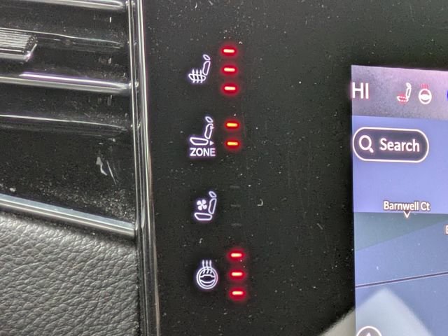 Certified 2024 Jeep Wagoneer Series II w/ Flexible Seating Group image 26