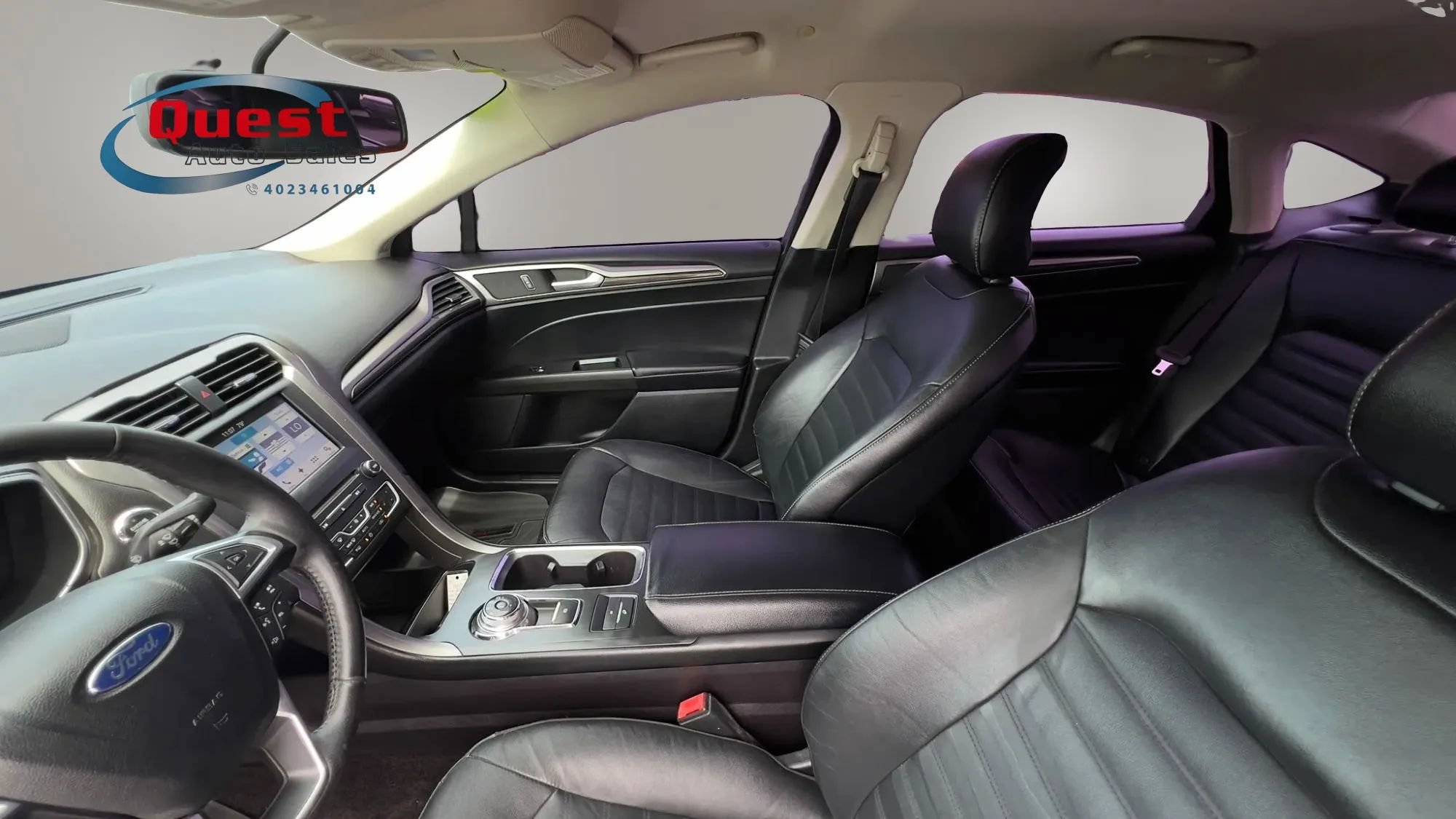 Used 2017 Ford Fusion Energi SE FWD image 21