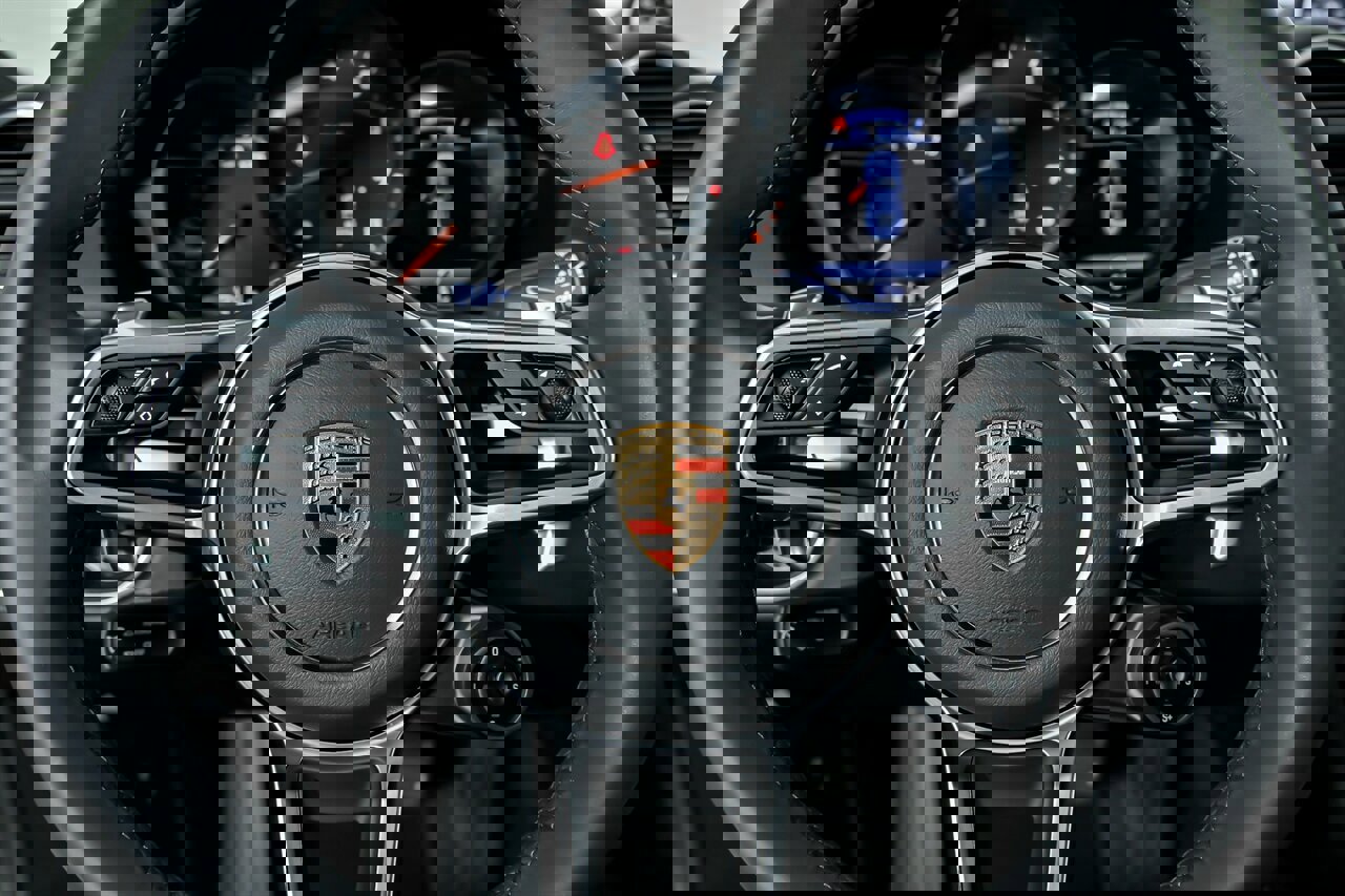 Used 2024 Porsche 718 Cayman image 25