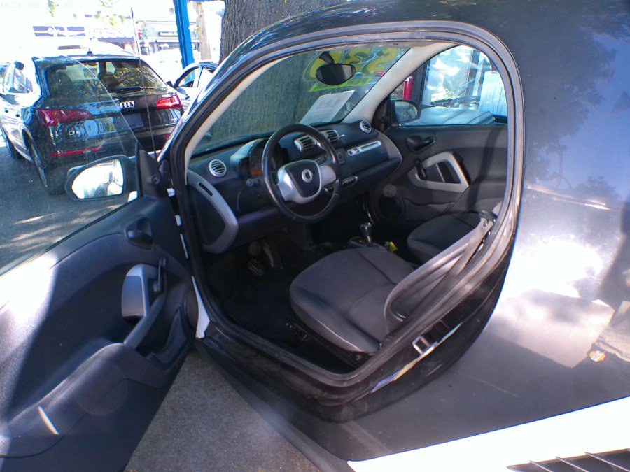Used 2013 smart fortwo pure RWD image 9