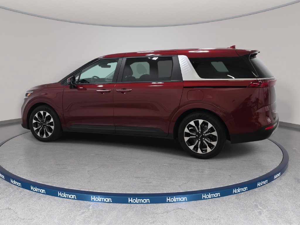 Used 2024 Kia Carnival EX FWD image 9