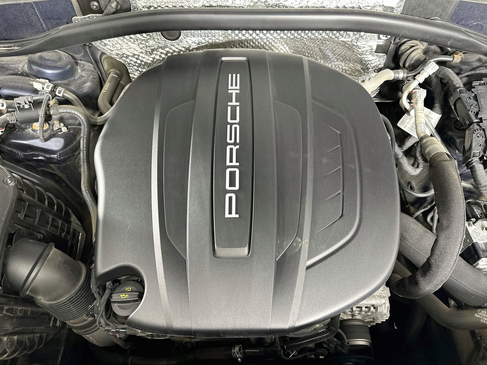 Used 2021 Porsche Macan AWD/4WD image 13